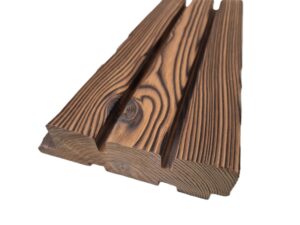 P10 x1 Akustiska utomhuspaneler. Termo, bränd, borstad furu.